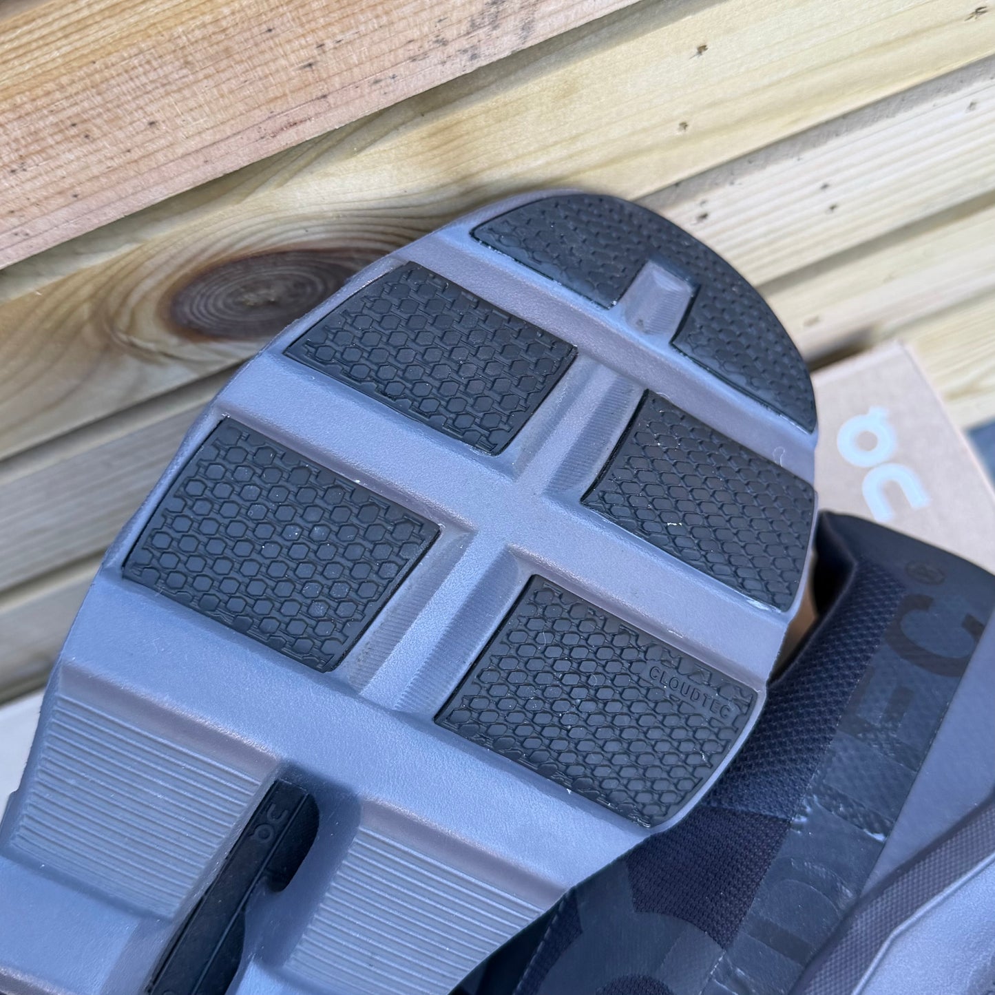 On Running CloudMonster - Black / Eclipse - UK8.5