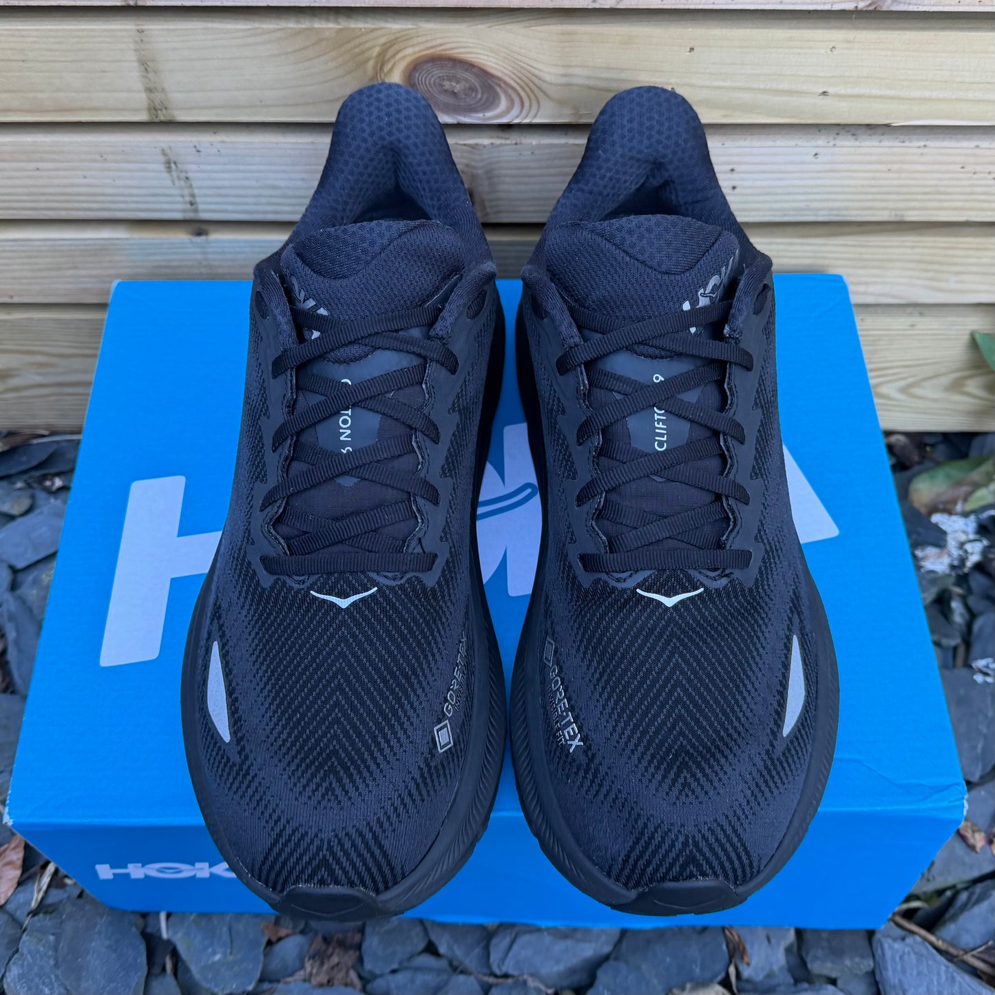 Hoka Clifton 9 Gore-Tex - Black Reflect - UK9.5