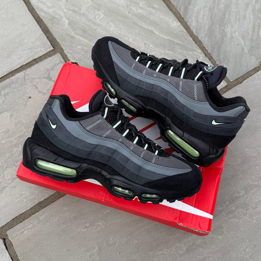 Nike Air Max 95 - Vapour Green - UK9