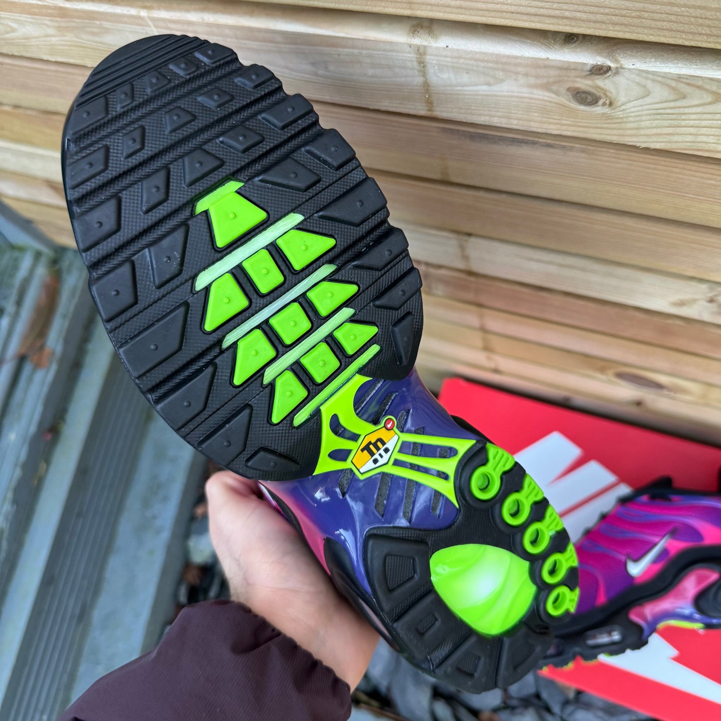 Nike Air Max Plus TN - Fireberry - Multiple Sizes - Brand New