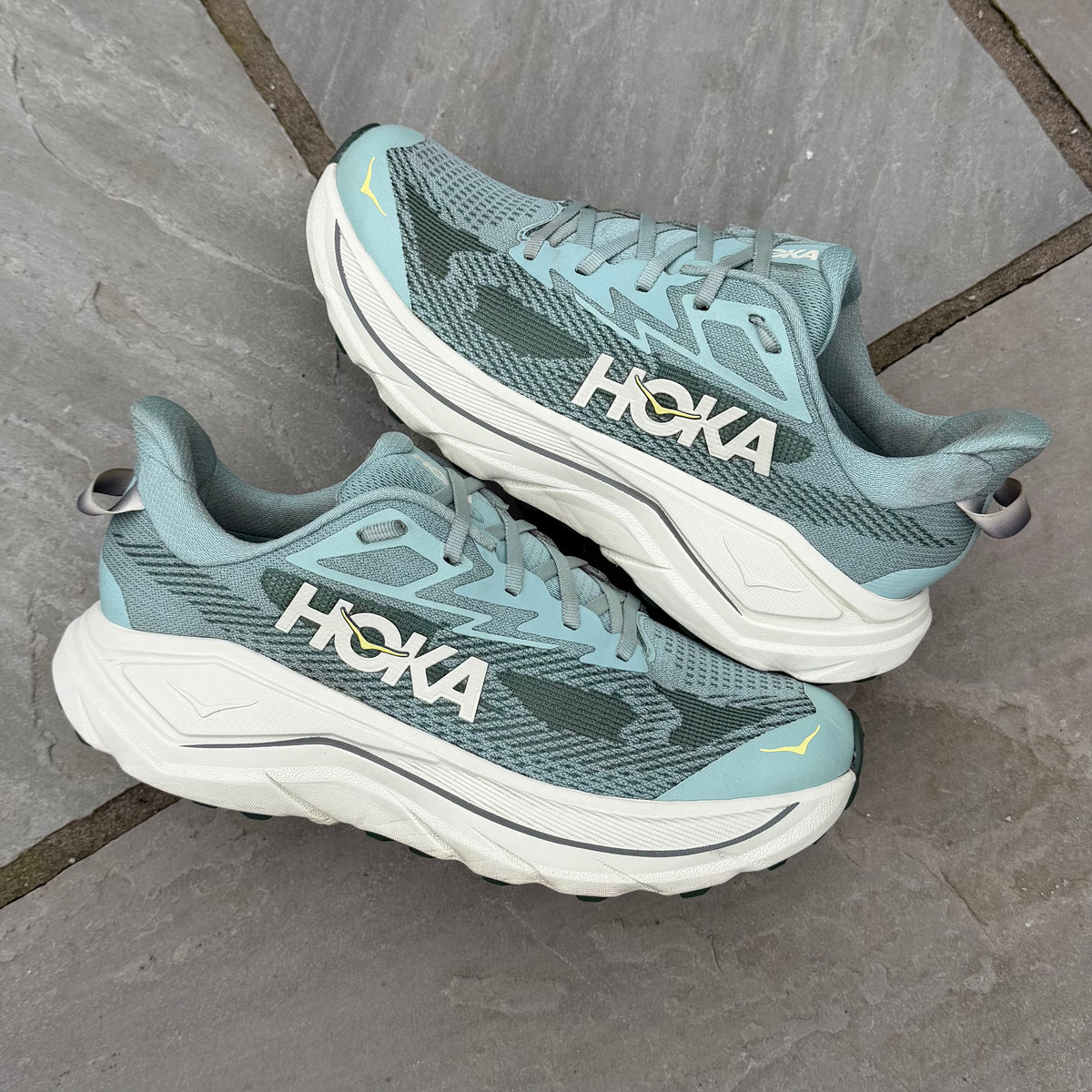 Hoka Challenger 8 - Jade / Truffle Salt - UK9