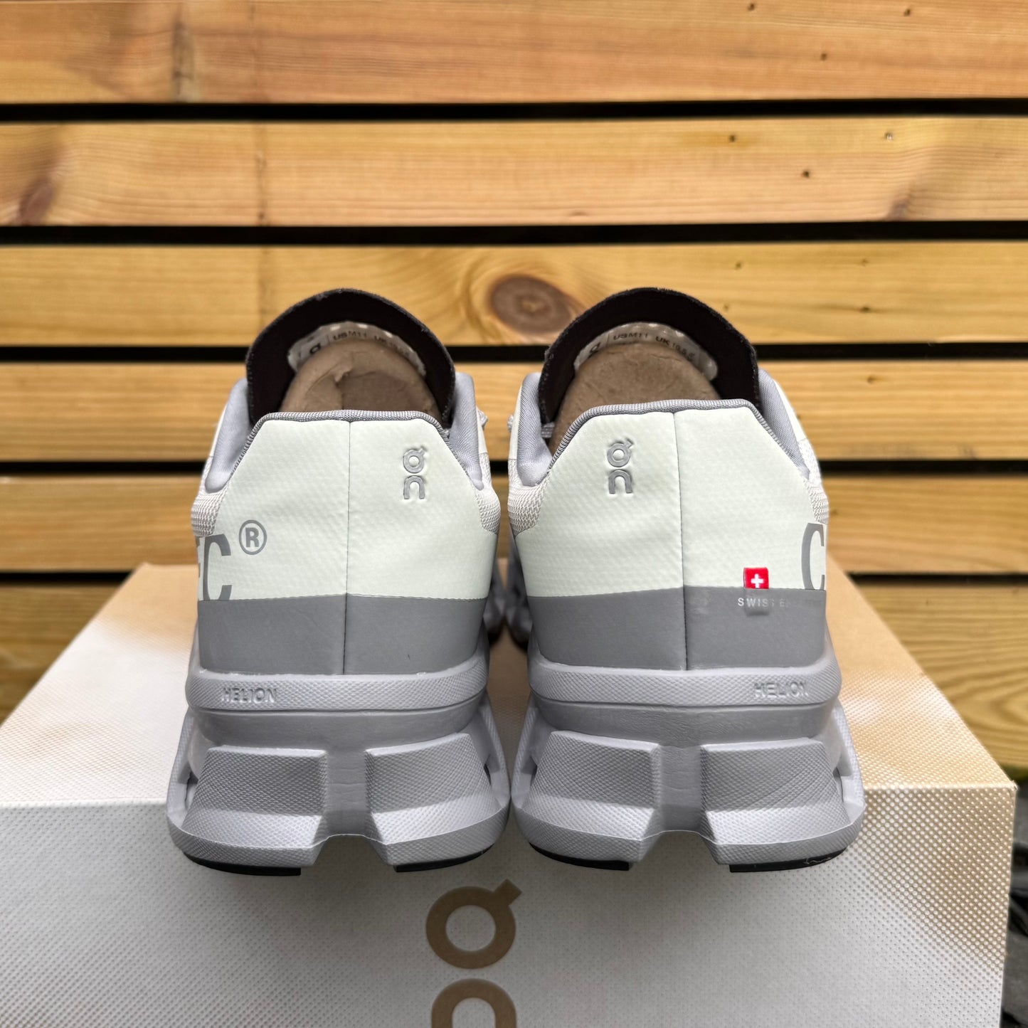 On Running CloudMonster - Ice / Glacier - UK10.5