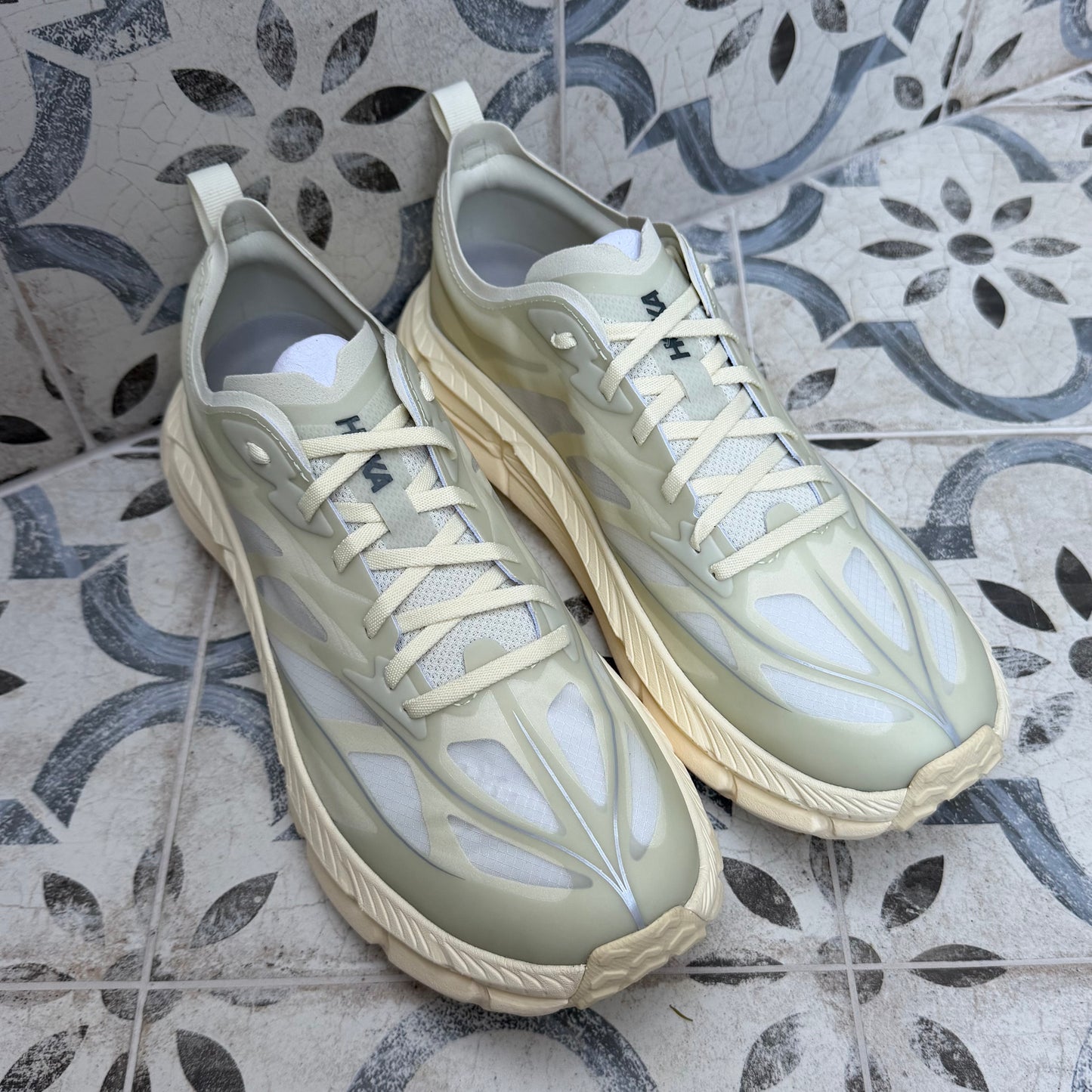 Hoka Mafate Speed 4 Lite - Truffle / Salt - Multiple Sizes - Brand New