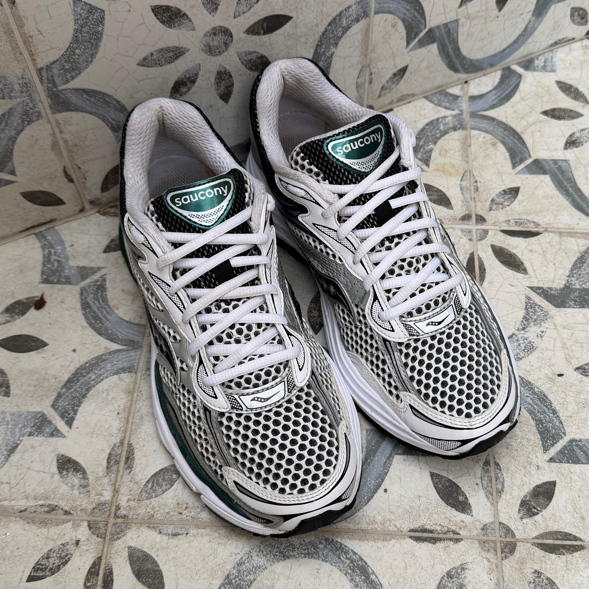 Saucony ProGrid Omni 9 - Forest Green - UK7